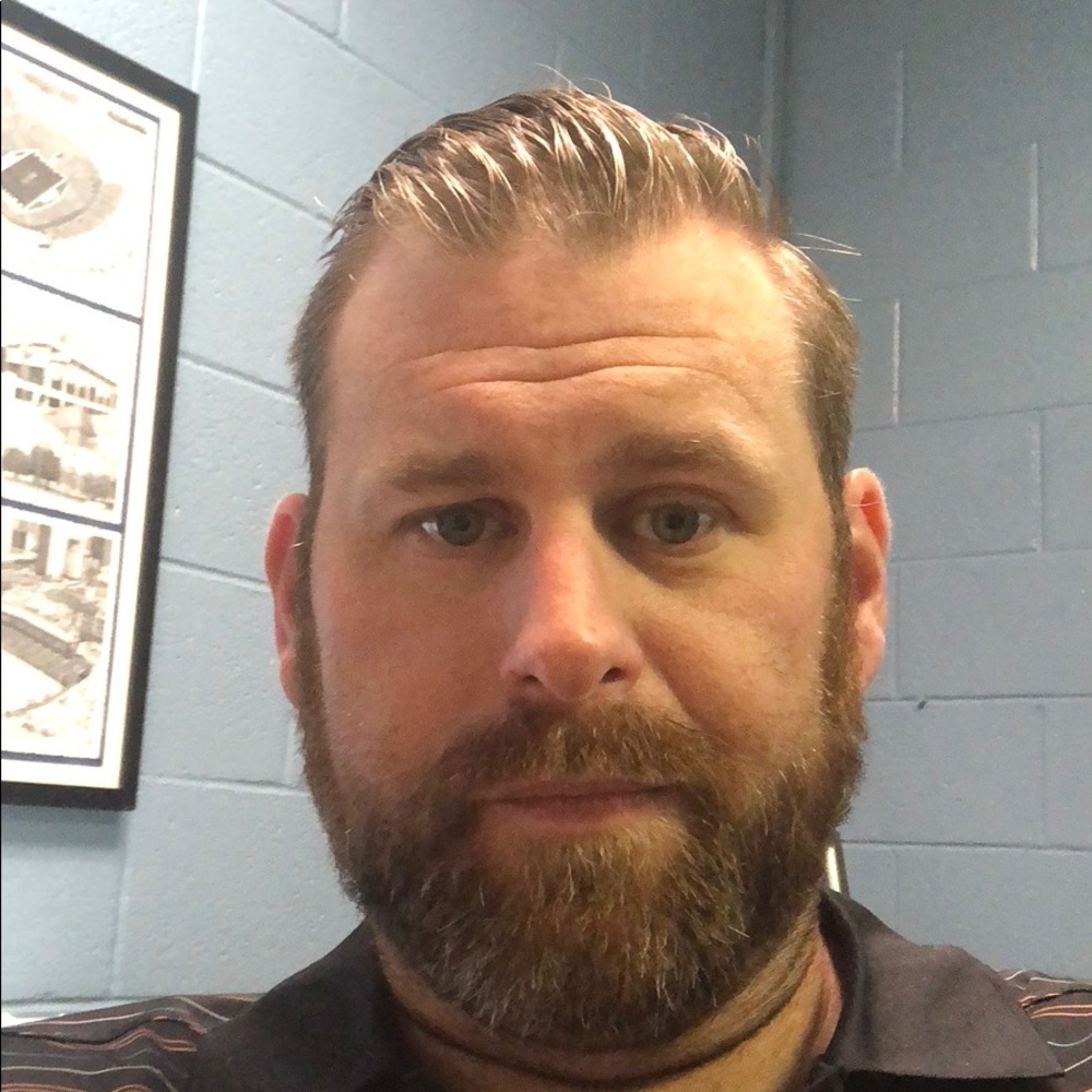 Meet your Posher, Chris